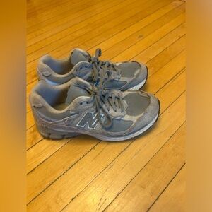 New Balance gray sneaker